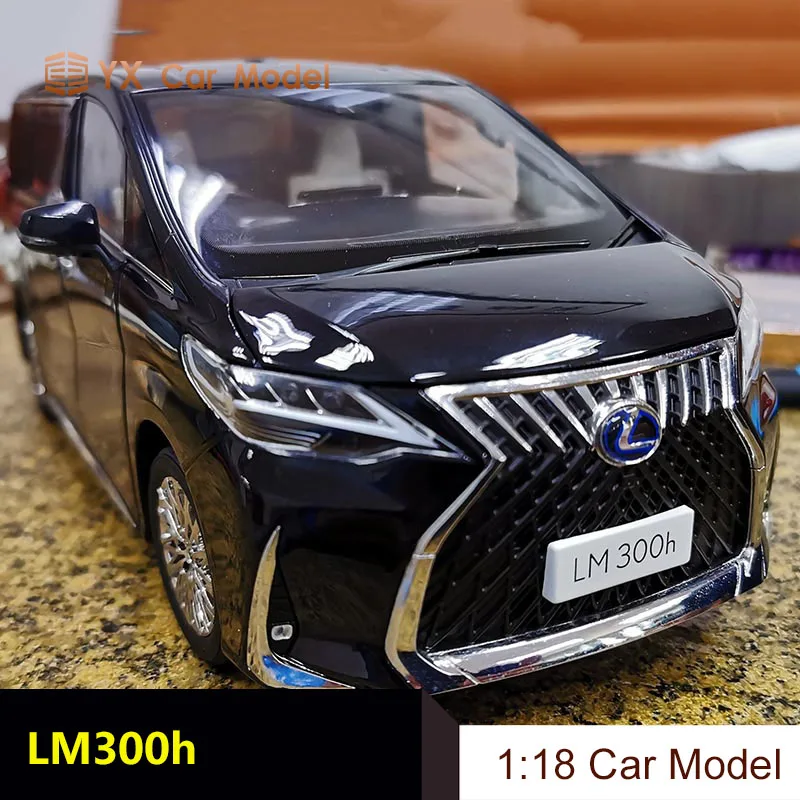 Модель автомобиля Qihui Lexus LM300H из сплава 1:18 | Игрушки и хобби