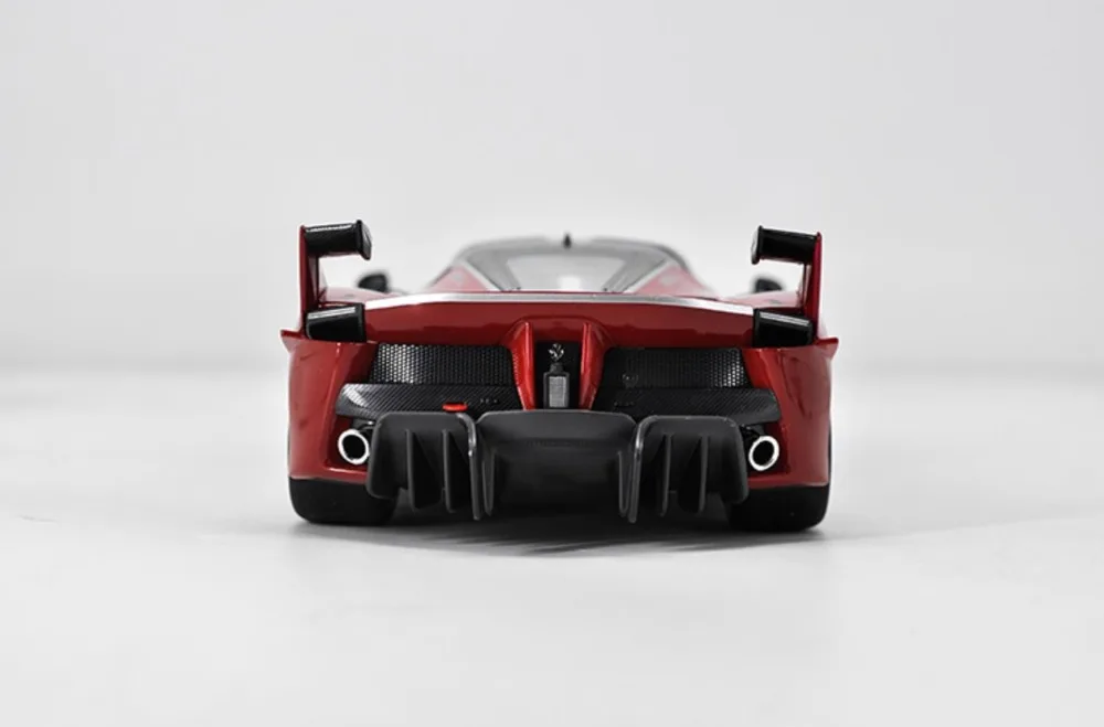 JZ) Bburago 1/18 1:18 Ferrari FXX K спортивный гоночный автомобиль Транспортное средство литье под давлением дисплей Модель игрушки на день рождения для детей мальчиков и девочек