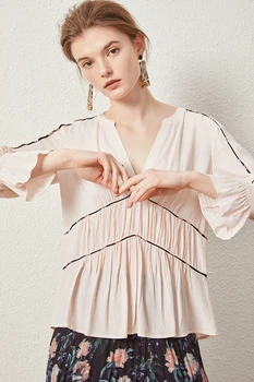 

Women Shirt 2019 Spring New Big V-neck Lace Top Shirt Pleated Shirt