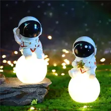 Lumière Led créative d'astronaute, lampe étoile, ornement, cadeau pour la journée des enfants, décorations de bureau, lumière blanche, nouveauté