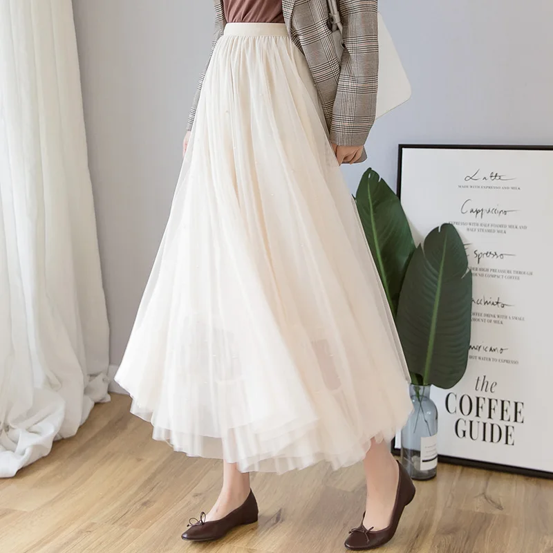 

Make spot posed gauze qiu dong with nail bead skirts