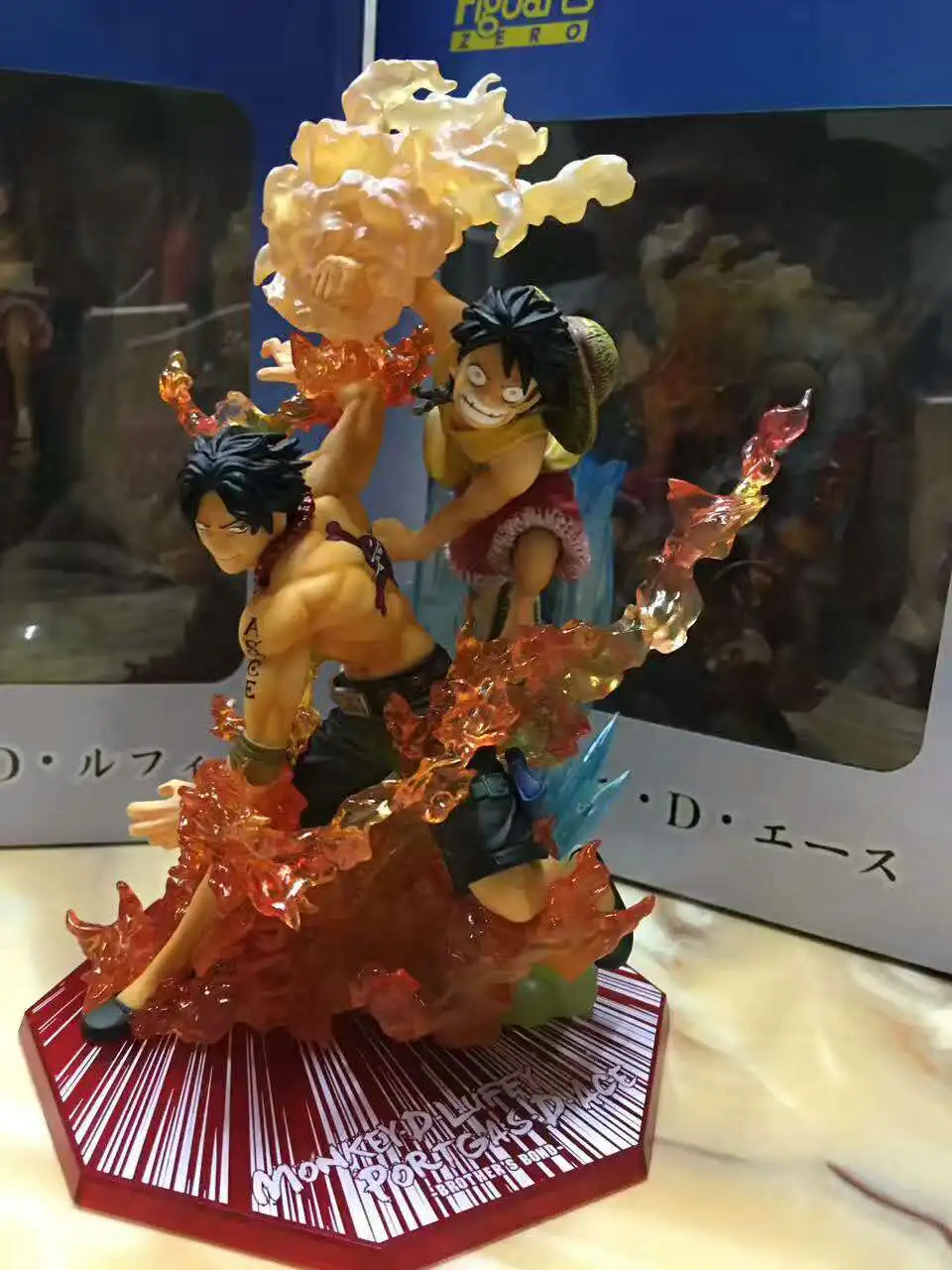 

Yaya Anime One Piece/Navigation Garage Kit ZERO Luffy & Amp; Ace Fetters Fire Fists ACE Fighting Version