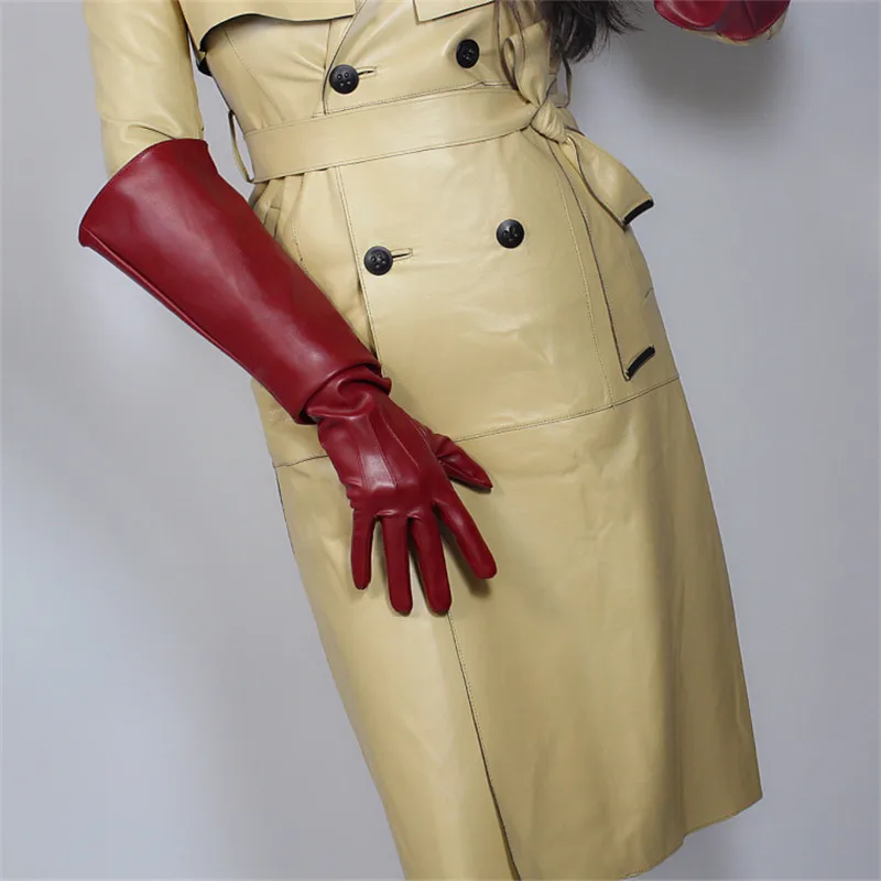 Длинные кожаные перчатки широкие манжеты фонари рукавом моделирование кожа три бары Белый Черный 50 см женщина лакированная кожа полиуретановые перчатки P69 - Цвет: dark wine red