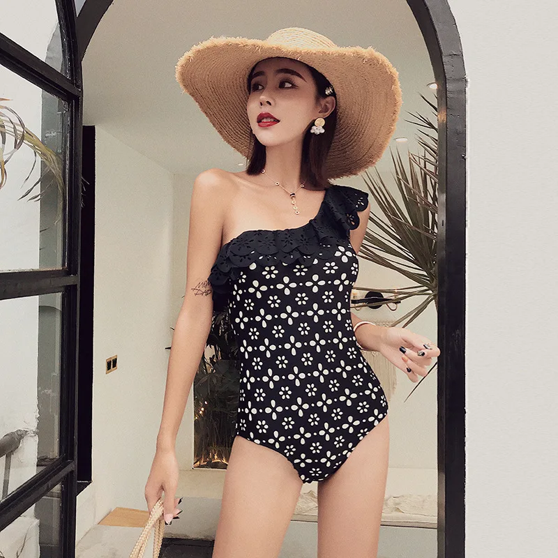 Swiming Suit Women One Piece Swimwear 2019 Retro Swimsuit Ladies Closed Swimsuits Woman New Korean Ins Style Cover Hot Lovely Swiming Suit Women One Piece Swimwear 2019 Retro Swimsuit Ladies Closed Swimsuits Woman New Korean Ins Style Cover Hot Lovely