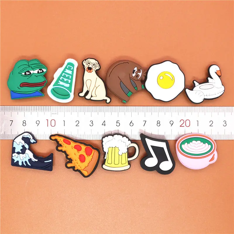 Single Sale 1pcs Animals 29 Types Shoe Charms Accessories Decorations Sad Frog PVC Croc jibz Buckle for Kids Party Xmas Gifts