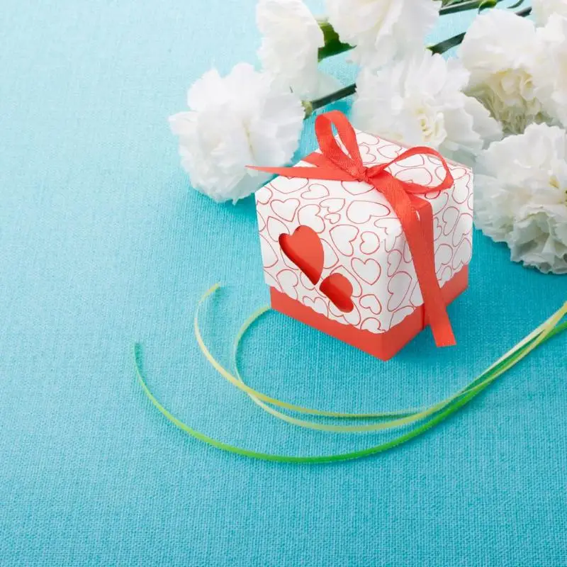 Practical 10pcs Double Hollow Love Heart Wedding Valentine Candy Boxes Unique Design Beautiful Design with Ribbon Gift Romantic