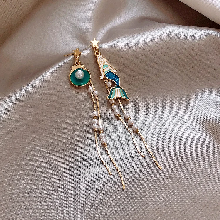 Корейские ассиметричные серьги русалка с длинными жемчужинами и кисточками