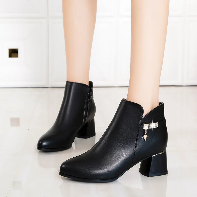 

Black And White with Pattern Boots Women's 2019 New Style Autumn & Winter plus Velvet High-Heel Leather Boot Pointed-Toe Versati