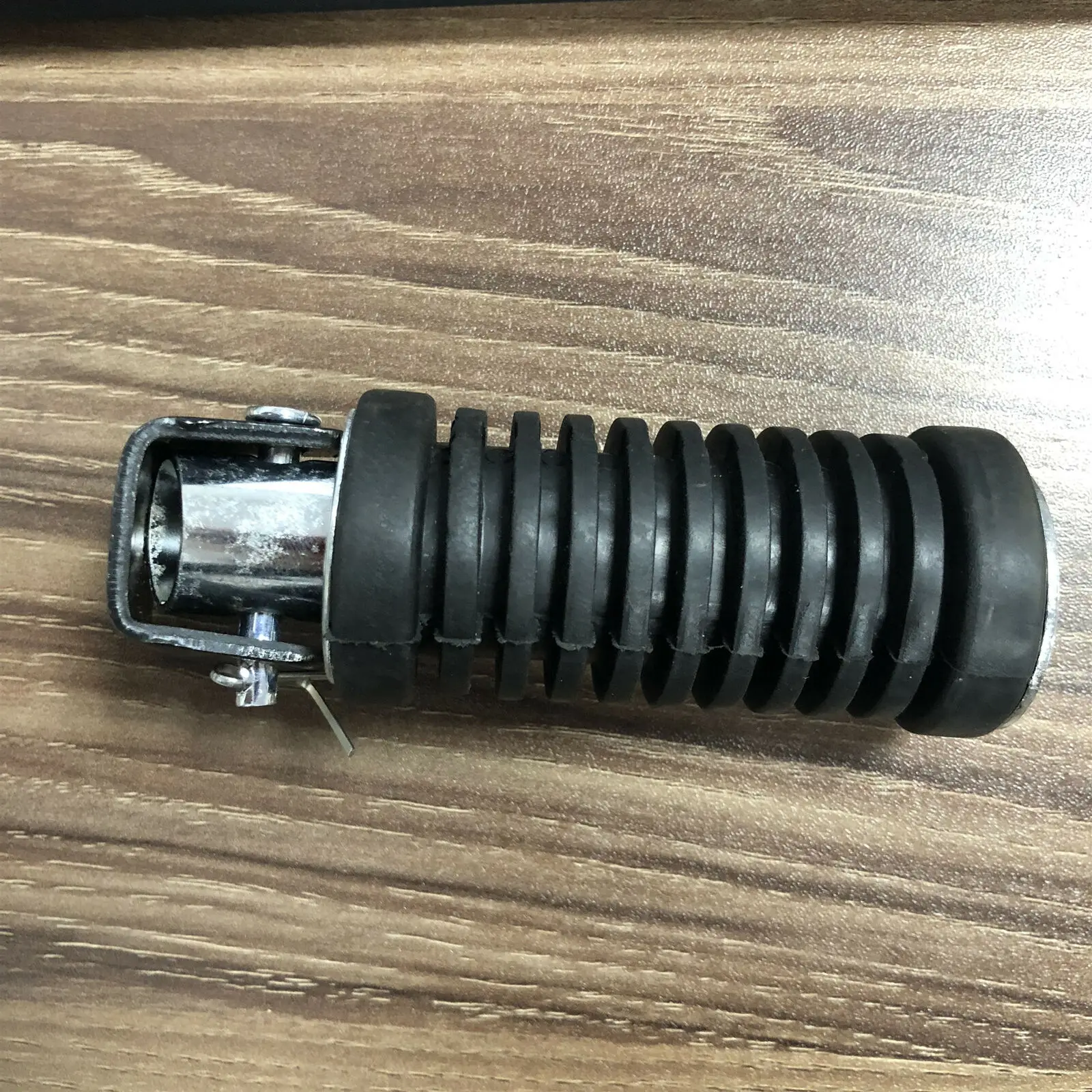 Для Suzuki GN125/QJ25/GS125/GT125-5 задняя пассажирская ножная педаль для ног мотоцикла подставки для ног панель подножки для мотоциклов Запчасти
