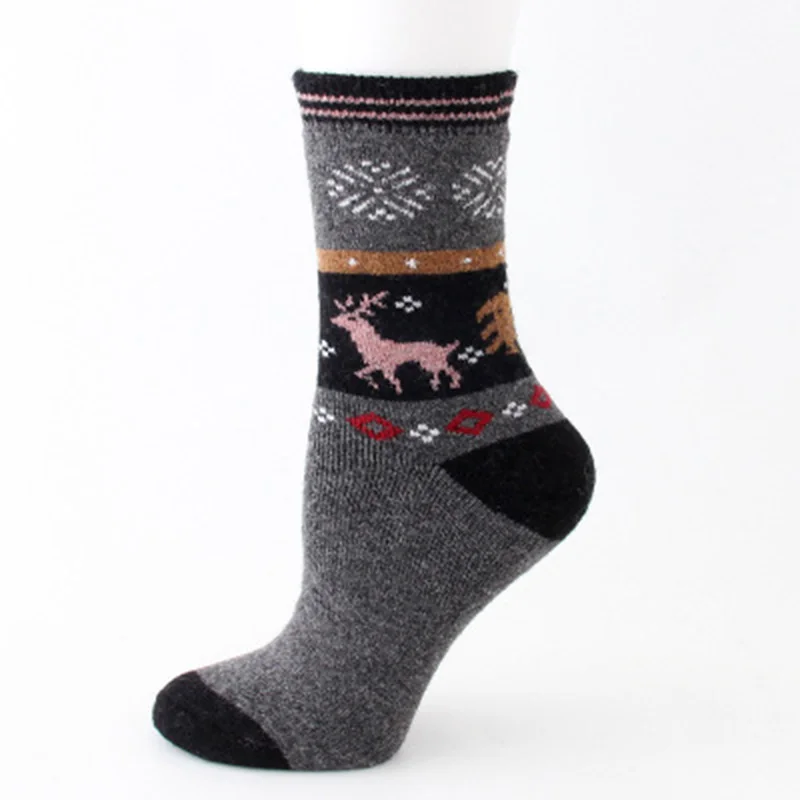 3 Pairs Thick Warm Wool Socks Ladies Soft and Comfortable Cartoon Elk Cotton Socks Winter Thermal Long Socks