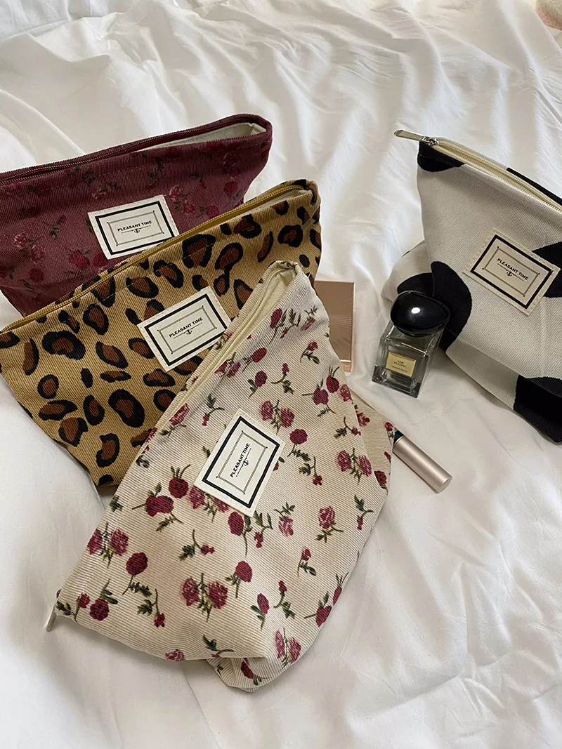 Rose Trousse Maquillage Grande Capacité pour Femme, Homme, Fille Rose Trousse Maquillage Grande Capacité pour Femme, Homme, Fille