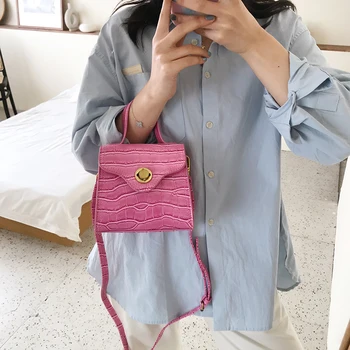 

FANTASY 2020 Rose Red Color Glossy Stone Crocodile Pattern Small Handbags For Women Summer New Luxury Messenger Shoulder Bag INS