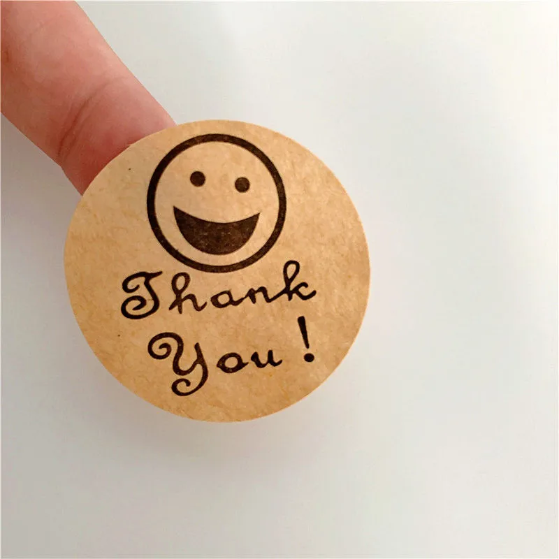

100pcs/lot Lovely Smiley Face Thank you Round Kraft Paper Color Sealing Paste Baking Biscuit Bag Decorative Seal Sticker