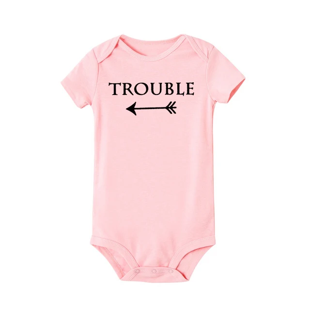 Pink--Trouble Одежда для близнецов; Одежда для мальчиков и девочек; хлопковый комбинезон с короткими рукавами; одежда для малышей; комбинезон унисекс - Цвет: Pink--Trouble