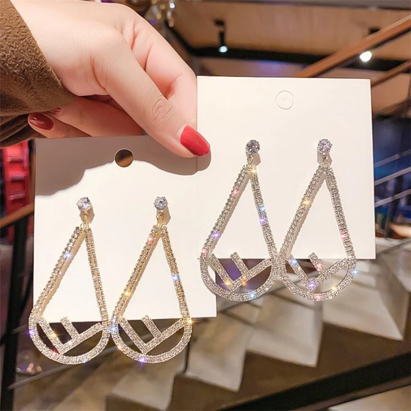 

Beautiful Female Long Big Water Drop Crystal Earrings Fashion Jewelry Wedding Vintage Drop Champagne Earrings For Women