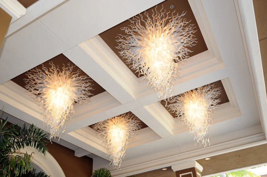 White Middle Latest Design Murano Ceiling Blown Glass Chandelier for Hotel Decoration