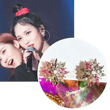 

MENGQIAO 2020 Korean TV Star Colorful Crystal Flower Stud Earrings For Women Elegant Boucle D'oreille Fashion Pendientes Jewelry