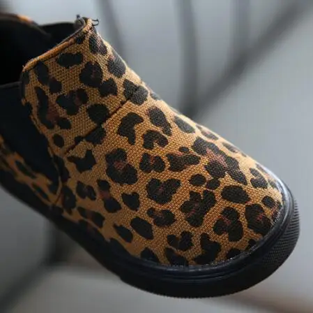 Детские Модные леопардовые ботинки; обувь для девочек; сезон осень-зима; детские Нескользящие ботильоны без застежки размеры 21-30