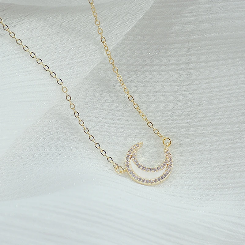 Korean Fashion Exquisite Moon Necklace for Women Vintage Zircon Clavicle Thin Chain Anniversary Wedding Jewelry Pendant Gift