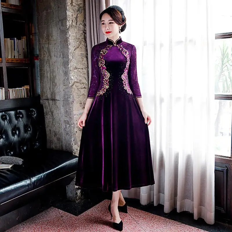 Китайское красное платье с цветочной вышивкой Qipao Новинка модифицированное свободное китайское платье китайский женский халат со стоячим воротником, с цветочным принтом 3/4 рукав Vestido - Цвет: Purple
