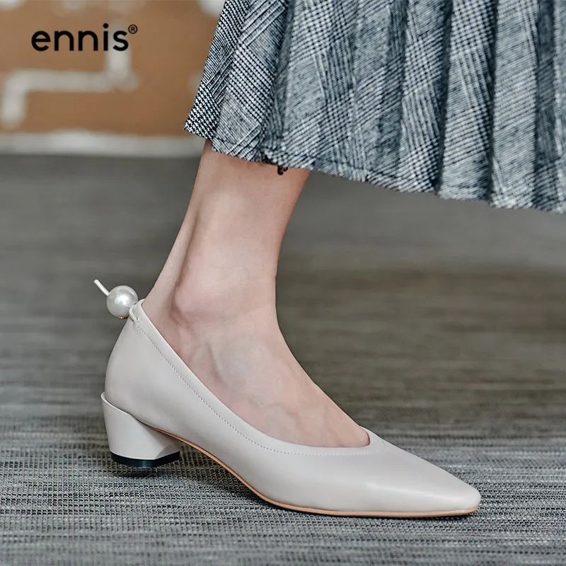 

ENNIS Brand Women Pumps Shoes Genuine Leather Med Heel Pointed Toe Block Heels With String Bead Spring Autumn Female Shoes P0078