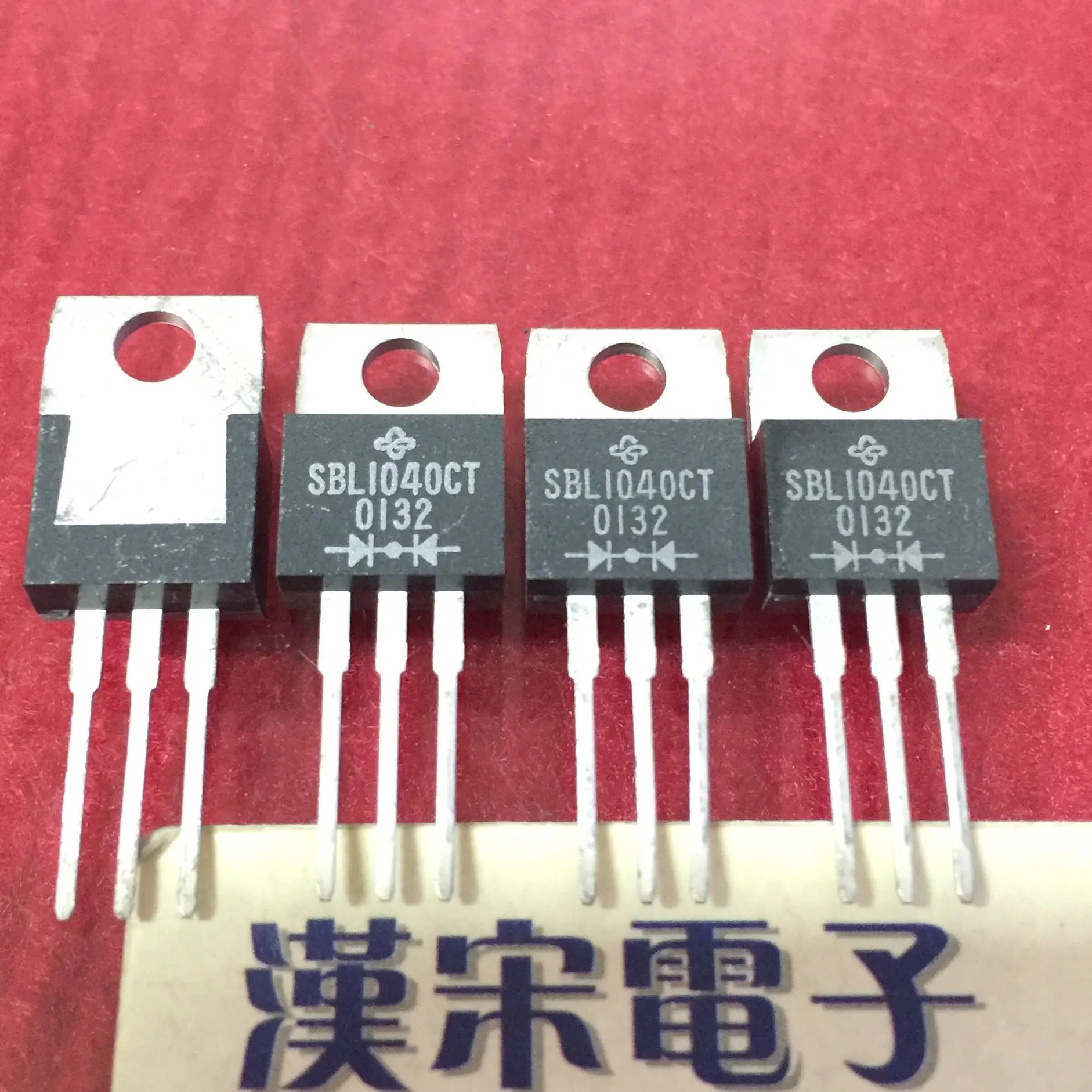 

Бесплатная доставка SBL1040CT SBL1040CTW от 1040 до-220 10 шт.