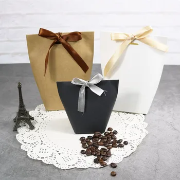 

50pcs Blank carton paper bag nougat biscuit candy box wedding candy box baking bag Free Shipping