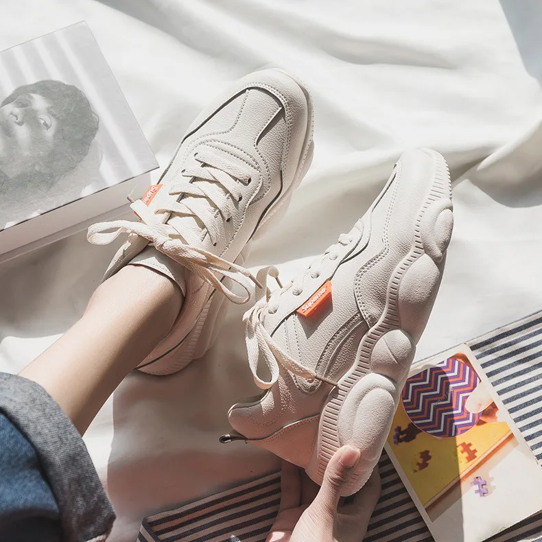 

Bear Shoes Korean-style Hide Substance Network hong zhi Smoked Bear Shoes INS Sporty Dad Shoes White Shoes Women's Casual Single
