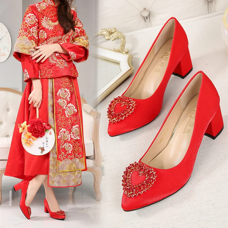 

Chinese Style Marriage Shoes Man-made Diamond Chunky High Heel Pointed Xiu Shoes Bridal Shoes Wedding Shoes Red Shoes Cheongsam
