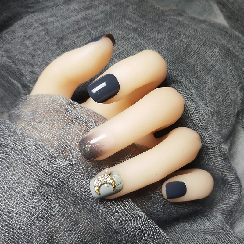 24pcs / Set Fake Nail Haze Blue Pearl Moon Short Wear Finished Full Cover Artificial Wearable Nails With Glue | Красота и здоровье