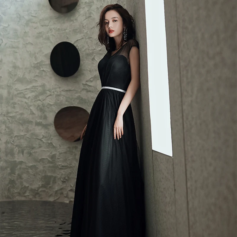 Это Yiiya вечернее платье с v-образным вырезом, черное, плюс размер, вечерние платья для женщин, без рукавов, Формальные платья, элегантное платье, халат de soiree LF109