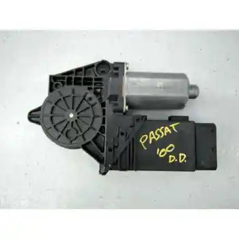 

0130821694 WINDOW MOTOR FRONT RIGHT VOLKSWAGEN PASSAT SALOON (3B3)