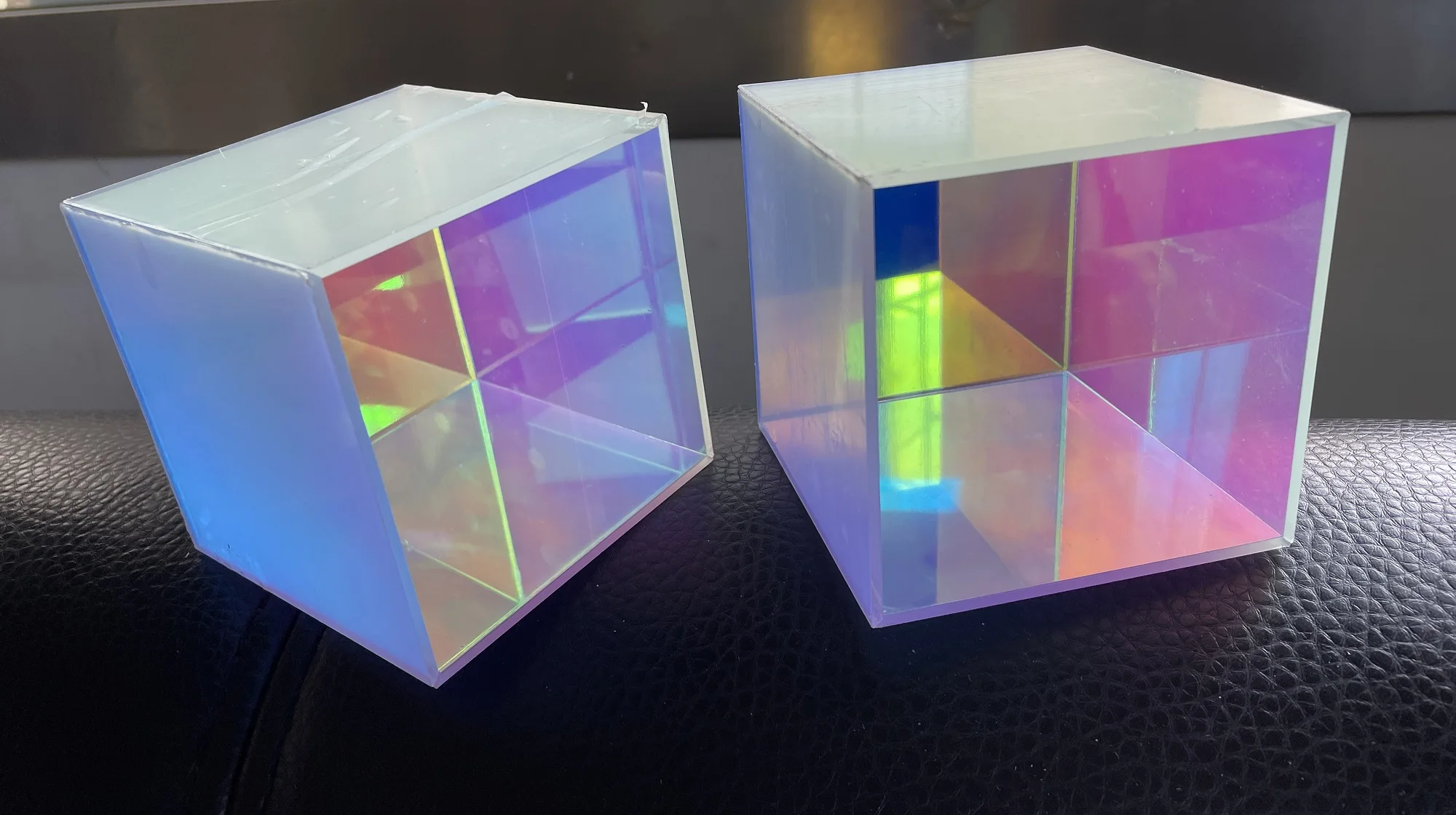 Iridescent Rianbow Colorful Acrylic Display Box Cube for Desk/Home Decor Lovely Small Gift and Jewelry Storage Case mini storage boxes