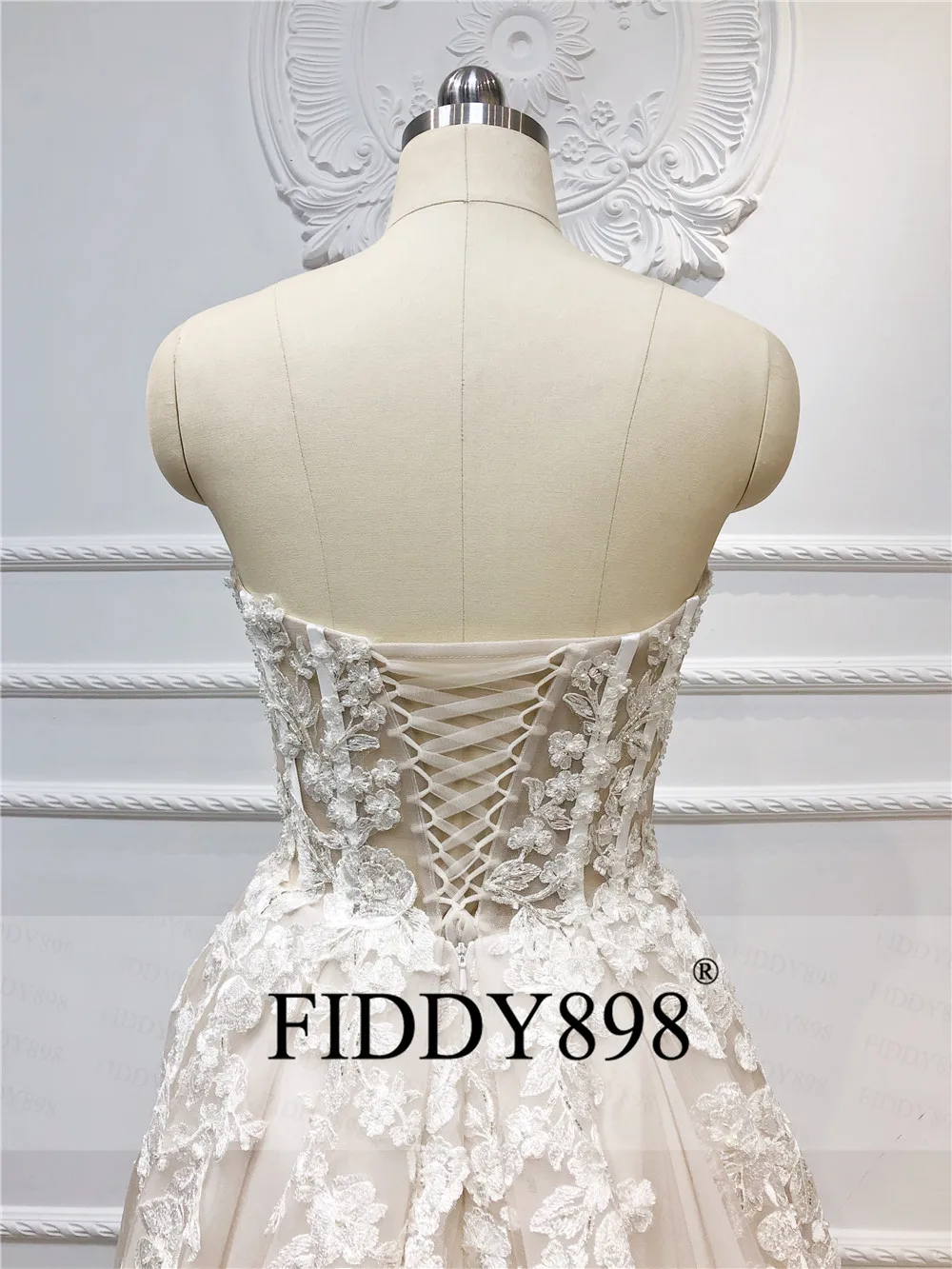 Boho Wedding Dress Long Strapless Tulle A-Line Crystal Pearls Beaded Lace Bridal Gown Beach Wedding Gown Vestido de Novia 2020 Boho Wedding Dress Long Strapless Tulle A-Line Crystal Pearls Beaded Lace Bridal Gown Beach Wedding Gown Vestido de Novia 2020