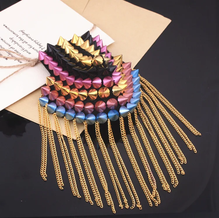 1 пара заклепок Epaulette брошь Панк эполет плечо Bling ручной работы аксессуары Костюм украшение бахромой почтальона через плечо