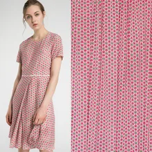 Полметра нежно-розового цвета с геометрическим узором в горошек шифоновая ткань с рисунком для рубашка с длинным рукавом девушки одежда материал непрозрачные T908