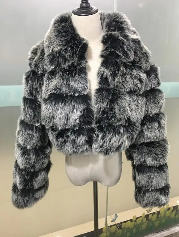 New Arrival Woman's Fake Fox Fur Coat Short Style