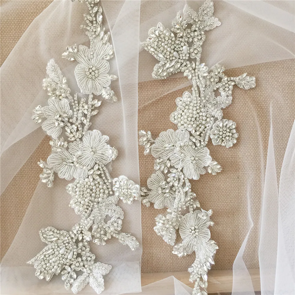 Rauchblaue 3D-Blumen-Strass-Applikation, Paar Kristallperlen, handgefertigter Aufnäher, französischer Mieder-Aufnäher, schwere Applikation – Detail 6