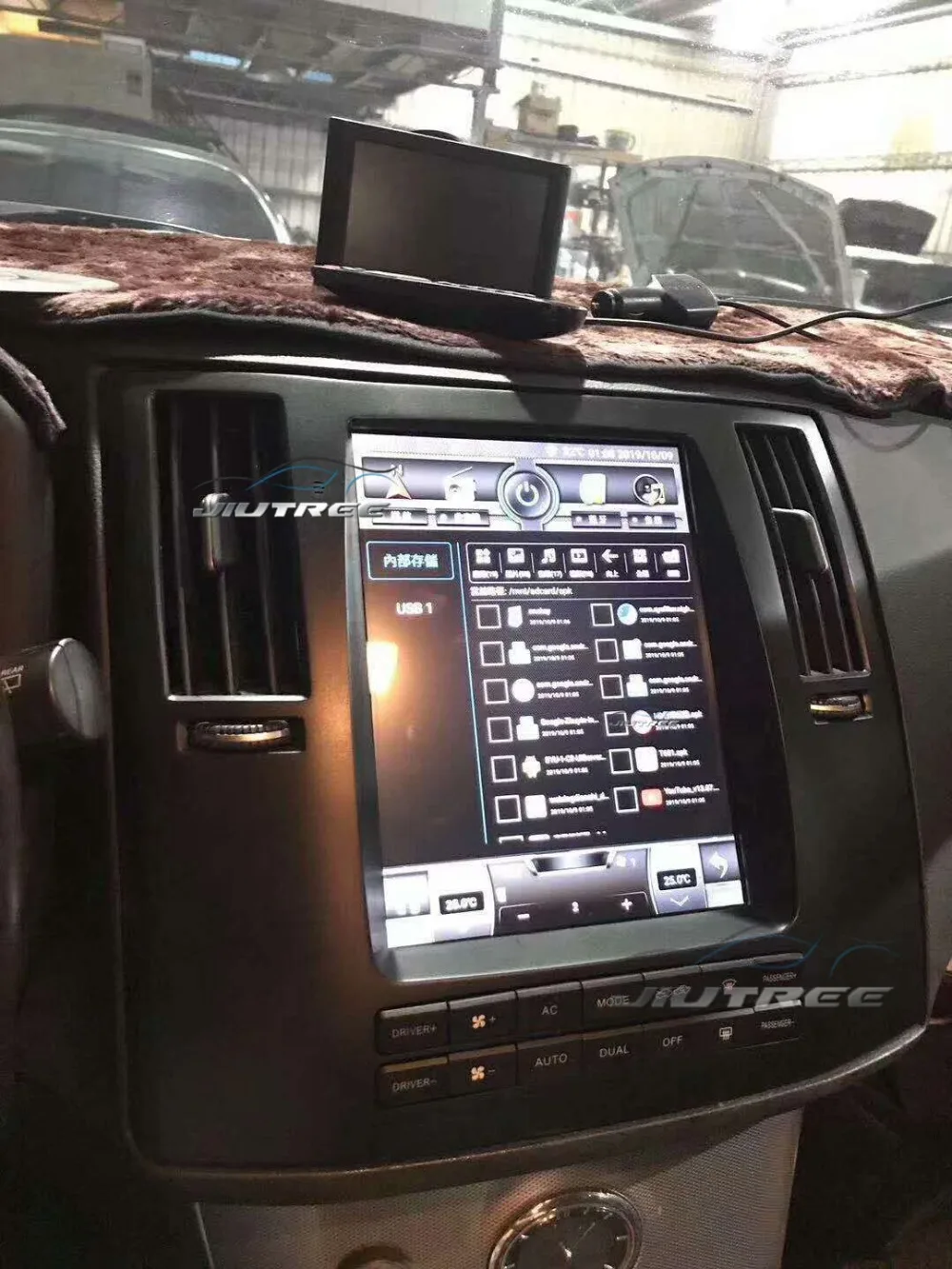 a70c3926f3d3e4cfb615d62a50c1ef0