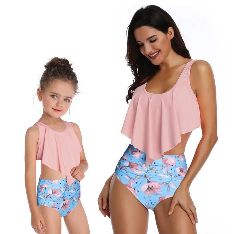 

2020 New Summer Family Matching Swimwear Mother Daughter Swimwear Bikini Bathing Suit Family Matching Outfits Mom Kids Swimsuit