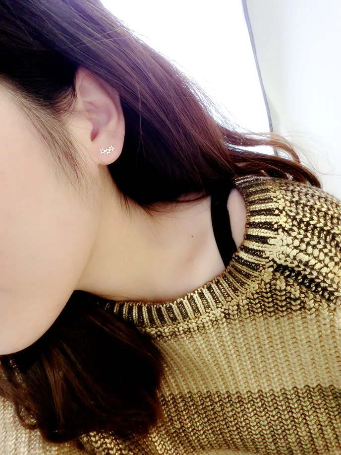 2454289072_823318017