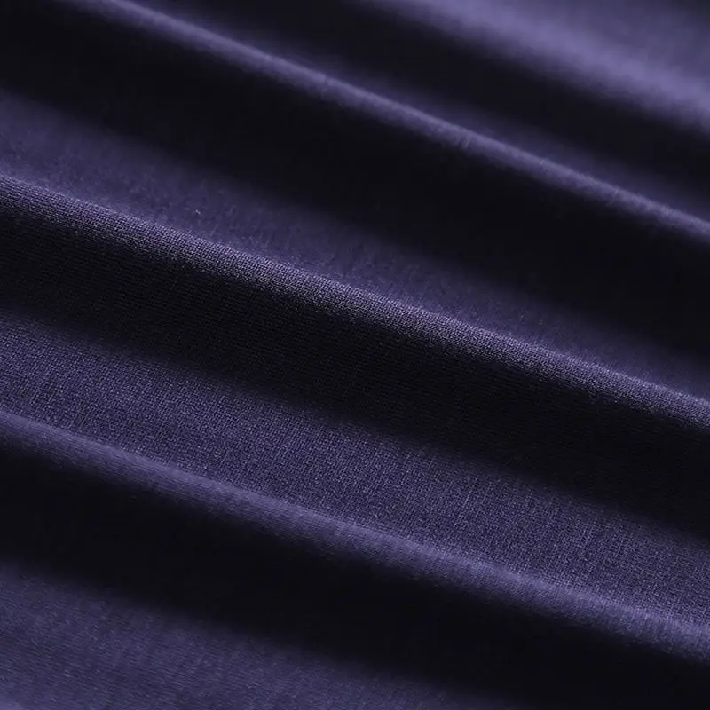 4713775740_1839441000