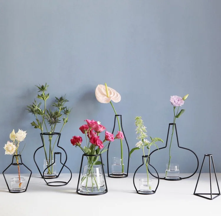 

Living Room Creative Black Lines Extremely Simple Abstract Wrought Iron Vase Dried Flowers Vases Bracket Nordic Floral Ornaments