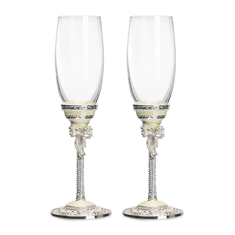 

SOURCE Goods Cherish Crystal Glass Champagne Wedding Couple Cups Lettering High Base Wine Glass Creative Wedding Gift