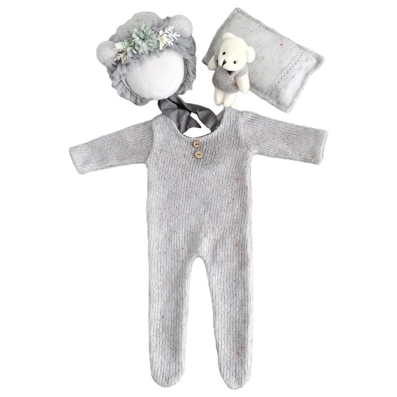 newborn photography with parents 4 Pcs/Set Baby Clothes Newborn Photography Props Baby Romper Jumpsuit Hat Pillow Set With Cute Bear Doll Photo Shooting Outfits Baby Souvenirs hot Baby Souvenirs