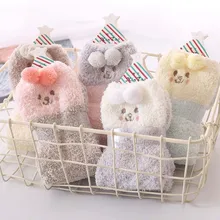 Женские носки Харадзюку с помпоном и милой вышивкой Kawaii женские домашние носки из махровой ткани с рисунками из мультфильмов толстые теплые женские трендовые носки из кораллового флиса