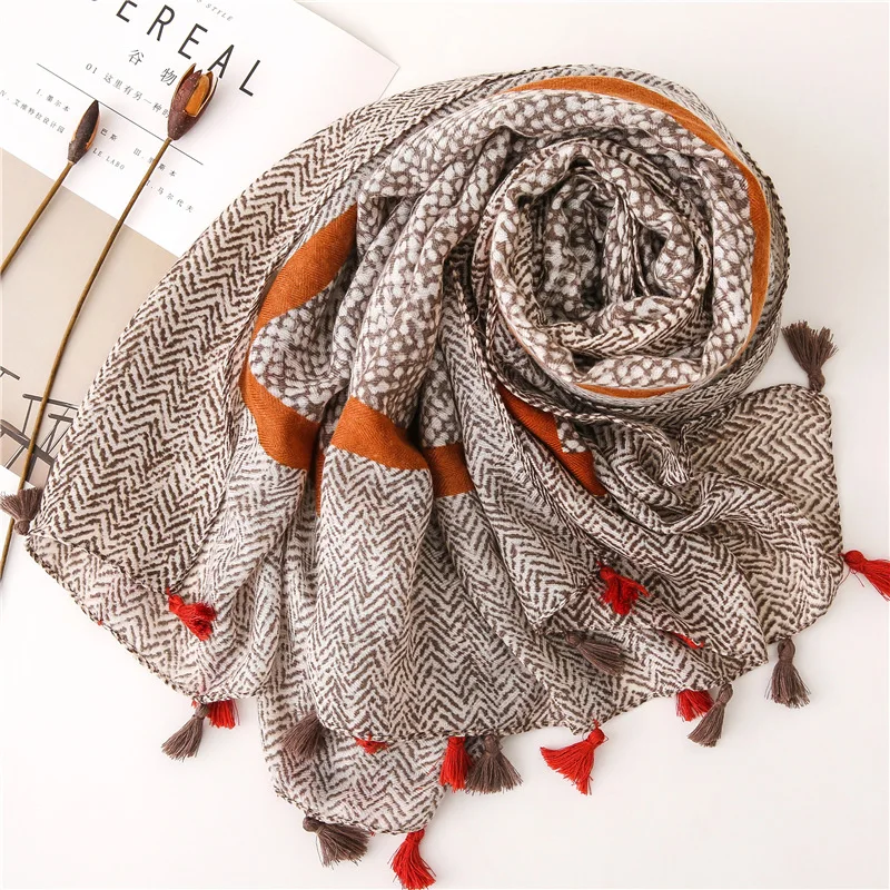 11351761305_906224695