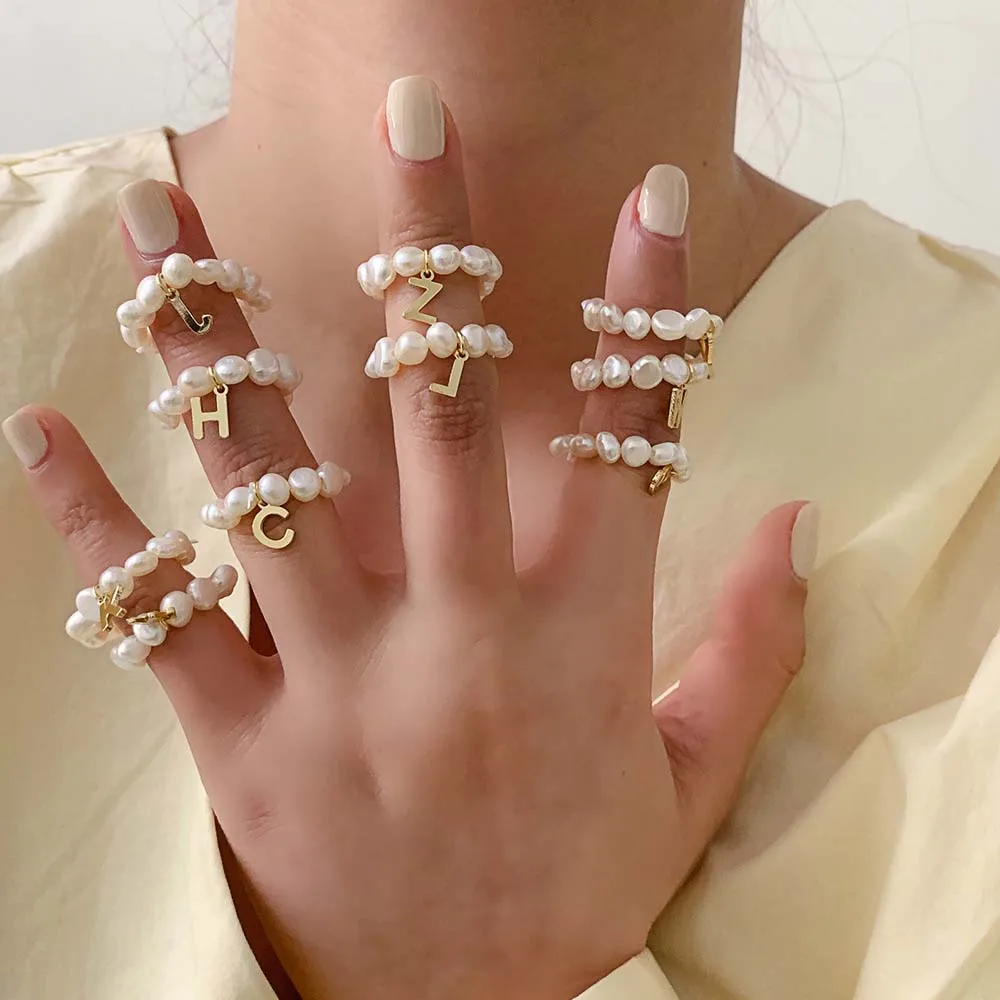 Finger Ring Elegant Simple Pearl Ring Woman Finger Ring Letter Pendant Continuous Circle Pearl Bead Minimalist Fashion Jewelry Gift