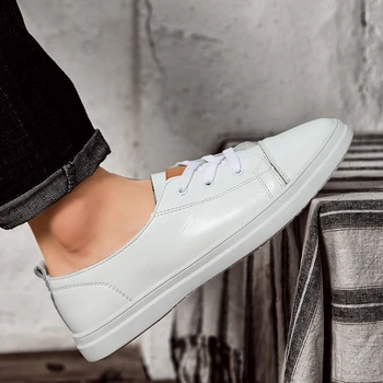 

Men genuine Leather Shoes Casual Korean Hasp fashion Men's Shoes Retro lace up Mens oxfords black White Sneakers Zapatos Hombre