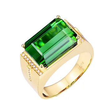 

New The new domineering 18K gold-plated 18K gold color inlaid emerald gemstone rectangular men's ring